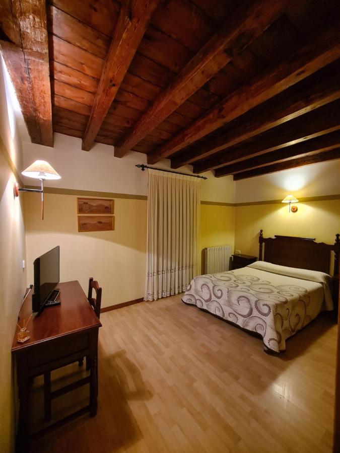Hostal Las Nieves Salduero Exterior foto
